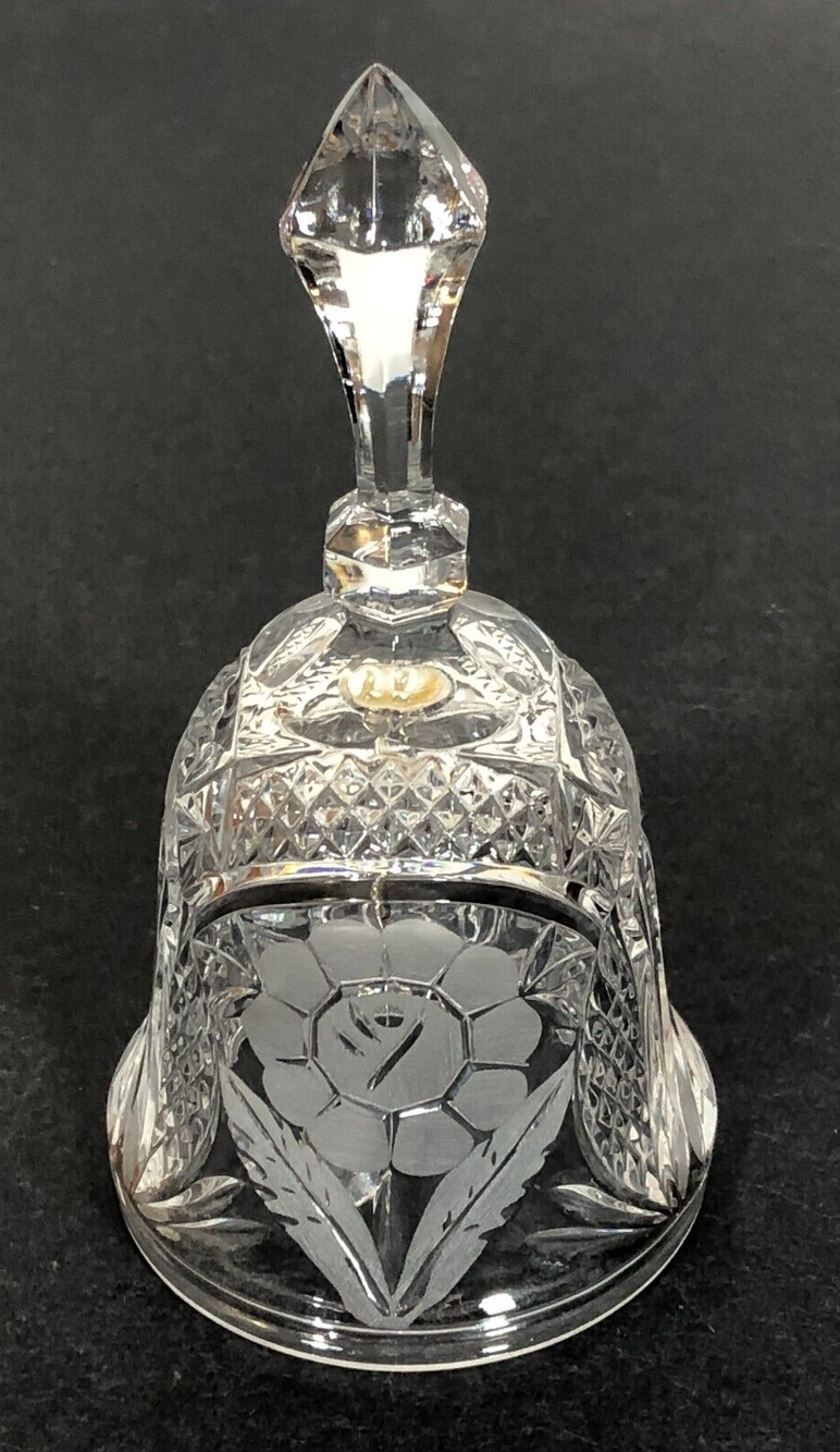 6" Etched Flower Crystal Glass Bell In Beautiful Sound Daisy Collectible